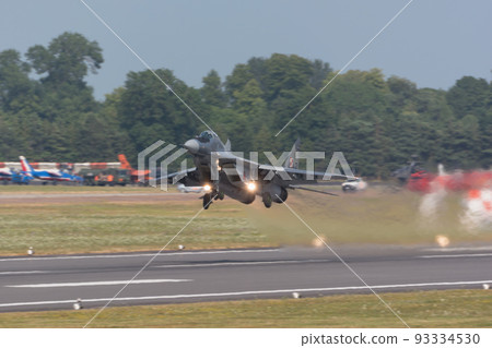 波蘭空軍 MiG-29 Fulcrum 起飛 93334530