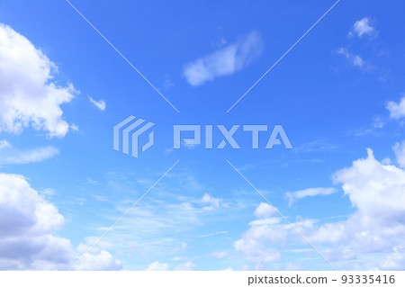 Summer sky Blue sky and white clouds Summer sky Copy space Summer sky Blue sky and white clouds Summer sky Copy space 93335416