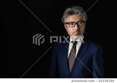 商人黑色回來 93336388