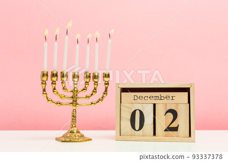 Bronze Hanukkah menorah with burning candles Bronze Hanukkah menorah with burning candles 93337378