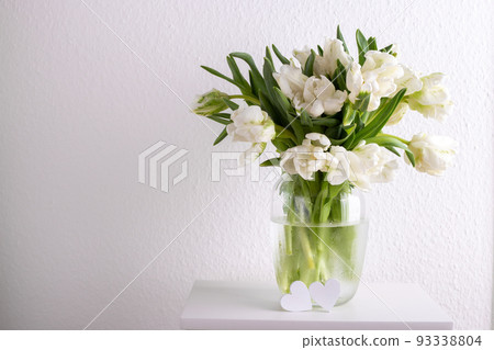 Bouquet of white tulips Bouquet of white tulips 93338804