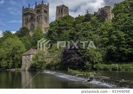 Durham Cathedral and weir 93344098