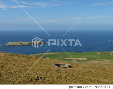 The shetland islands in the scotish north sea 93350141
