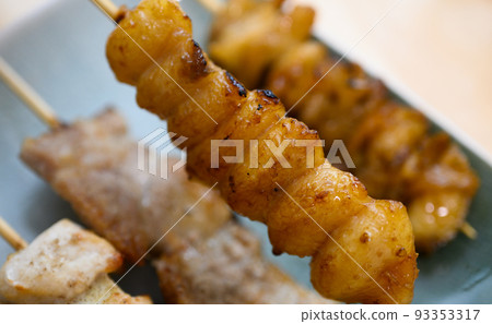 Grilling 93353317
