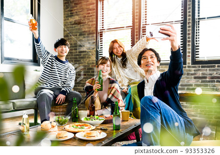 Home Party Home Party 93353326