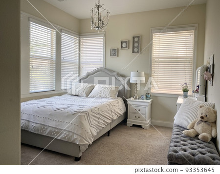 Girls room Girls room 93353645