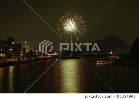 Fireworks at the start of Nagara River Ukai Fireworks at the start of Nagara River Ukai 93354948