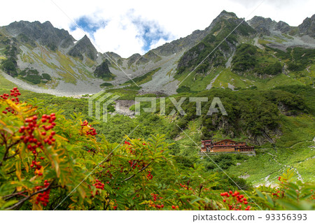 [Matsumoto City, Nagano Prefecture, September] View from Karasawa Hutte Karasawa Hut and Mt. Kitahotaka and Mt. Karasawa (right/left) Summer scenery 93356393
