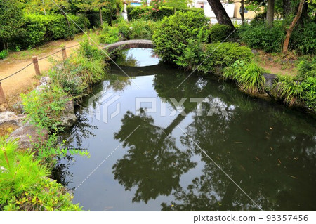 Strolling through the Mino Sankobo in summer 10 (Kitagata-cho, Motosu-gun, Gifu Prefecture: Enkyo-ji Temple) 93357456