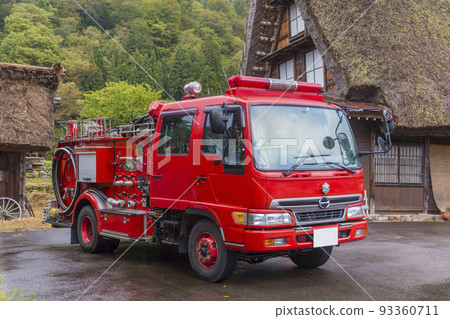 Standby fire engine Fire engine Emergency vehicle Shirakawa-go Standby fire engine Fire engine Emergency vehicle Shirakawa-go 93360711