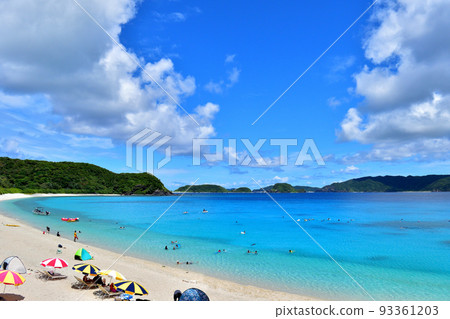 美麗的大海和潔白的沙灘/ Furuzamami海灘 93361203