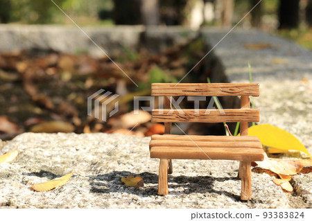 mini bench 93383824