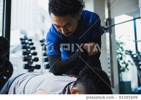 運動操縱形象 93385899