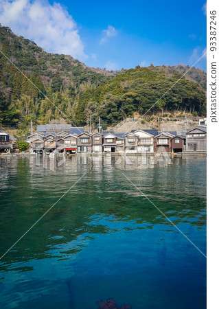 A quiet spring morning in Ine Funaya (Ine Town, Kyoto Prefecture) 93387246