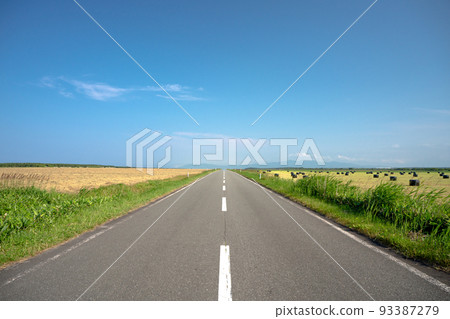 夏天的猿富村道路江薩努卡線 夏天的猿富村道路江薩努卡線 93387279