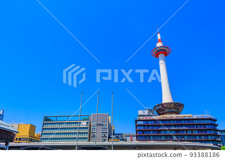 [Urban scenery of Kyoto] Urban scenery around Kyoto Station and Kyoto Tower 93388186