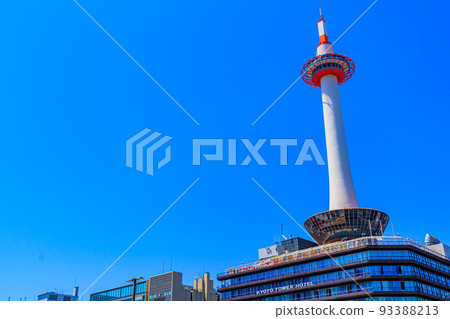 [Urban scenery of Kyoto] Urban scenery around Kyoto Station and Kyoto Tower 93388213