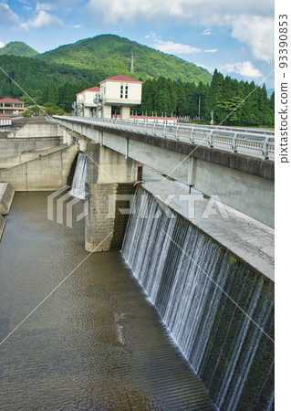 富山縣立山町岡田區洋子江頭工廠 富山縣立山町岡田區洋子江頭工廠 93390853
