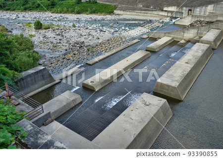 富山縣立山町岡田區洋子江頭工廠 富山縣立山町岡田區洋子江頭工廠 93390855