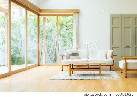 Unattended living room 93391623