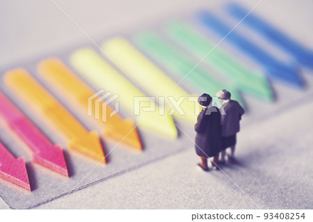 Colorful arrows and miniature senior couple Colorful arrows and miniature senior couple 93408254