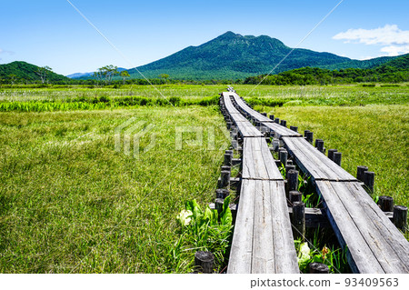 Ozegahara and Mt. Ozegahara and Mt. 93409563