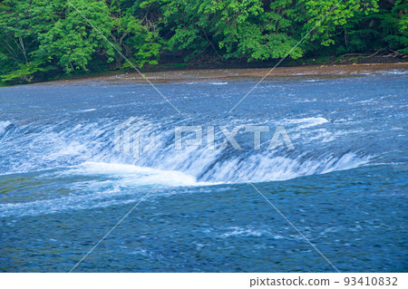 Fukiware Falls, Fukiware Valley, early summer scenery Fukiware Falls, Fukiware Valley, early summer scenery 93410832