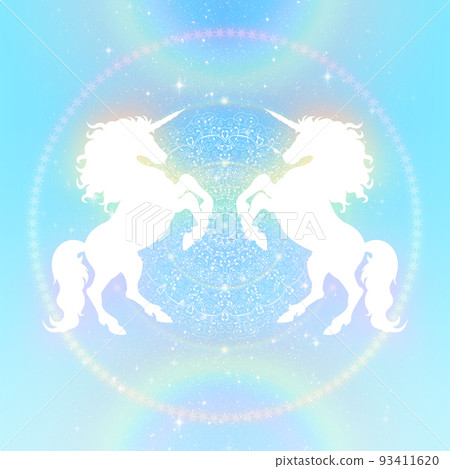 綠松石藍和彩虹背景下兩隻獨角獸的剪影插圖素材 93411620