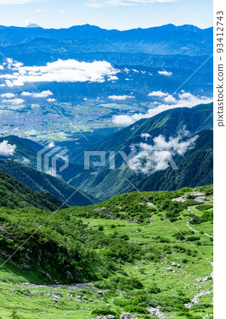 View from Mt. Kisokomagatake, Nagano Prefecture View from Mt. Kisokomagatake, Nagano Prefecture 93412743
