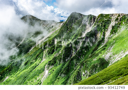 View from Mt. Kisokomagatake, Nagano Prefecture 93412749