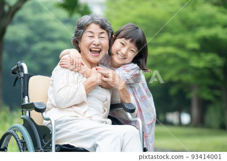 Nursing care senior woman child Nursing care senior woman child 93414001