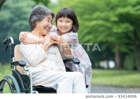 Nursing care senior woman child Nursing care senior woman child 93414006