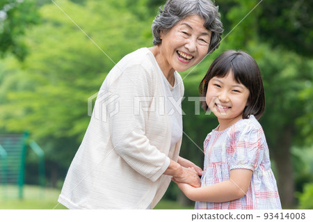 Nursing care senior woman child 93414008