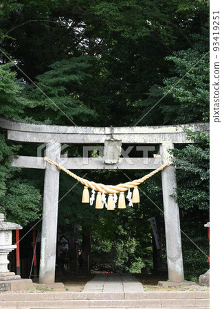 （神社風景）栃木縣小山市間田八幡鳥居 93419251