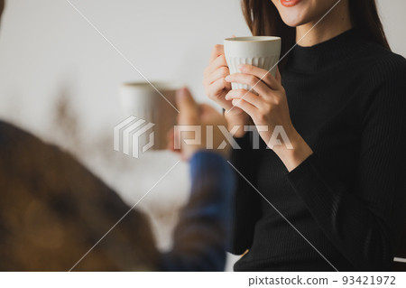 咖啡館 夫婦 冬天 93421972