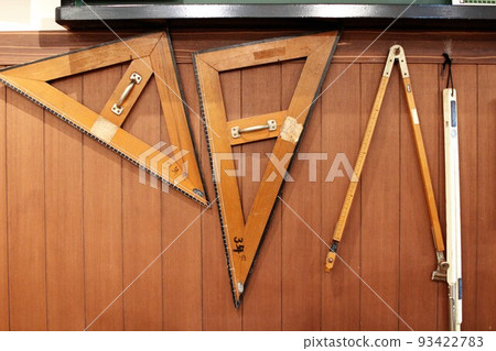 Triangular ruler and compass 93422783