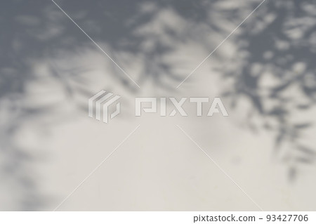 Shadow overlay effect for photo. Shadows from tree leaves and tropical branches on a white wall in sunlight. Shadow overlay effect for photo. Shadows from tree leaves and tropical branches on a white wall in sunlight. 93427706