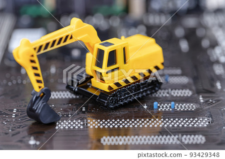 Concept : Recycling of old computer boards and processors on an industrial scale 93429348