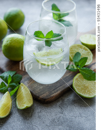 Iced cold lemonade with fresh lime and juice Iced cold lemonade with fresh lime and juice 93431496