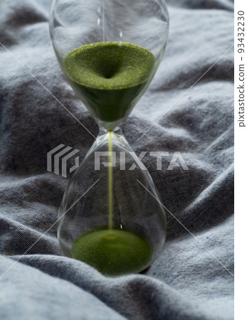 Hourglass Hourglass 93432230