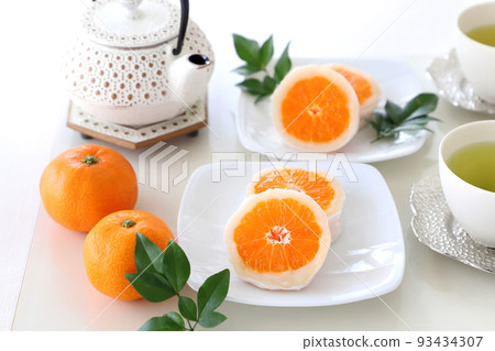 Whole Mandarin Daifuku Mandarin Daifuku Daifuku Mochi 93434307