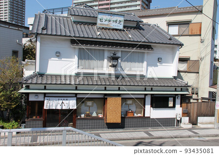 Kotoshiro Hinode Amen Honpo A long-established candy store with a historical atmosphere in Amagasaki, Hyogo Prefecture Kotoshiro Hinode Amen Honpo A long-established candy store with a historical atmosphere in Amagasaki, Hyogo Prefecture 93435081