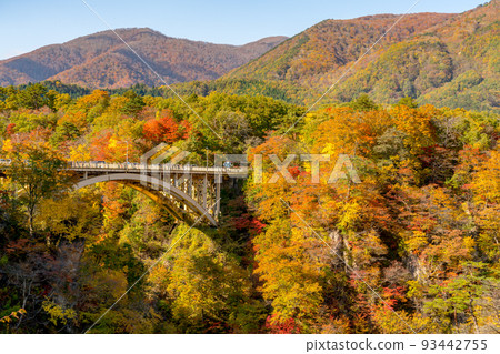 [Miyagi Prefecture] Autumn leaves at Naruko Gorge (October) 93442755