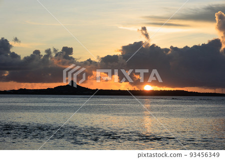 即島和日落 即島和日落 93456349