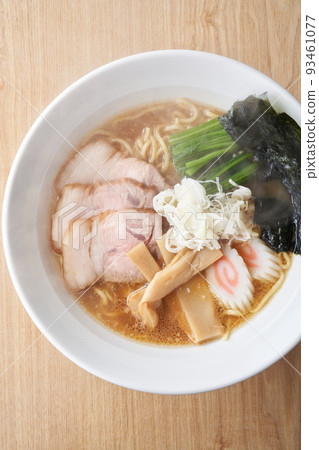 soy source ramen  93461077