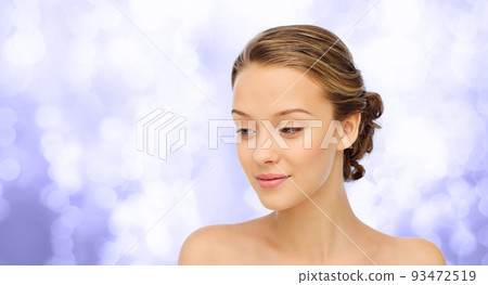 smiling woman face and shoulders 93472519