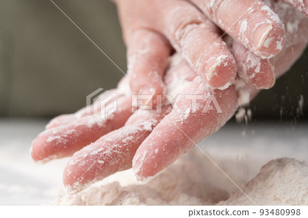 flour flour 93480998