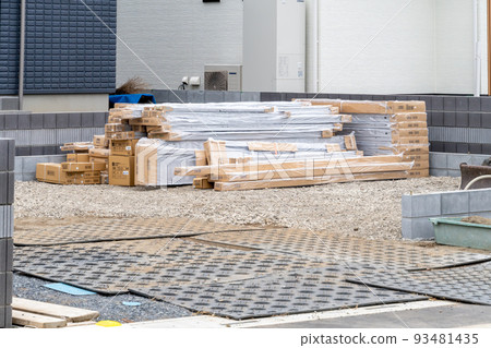 Detached house exterior construction image Detached house exterior construction image 93481435
