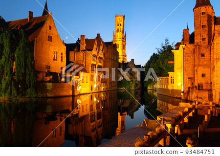 The night waterways of Bruges 93484751