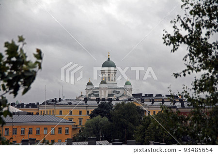 The Helsinki cathedral with the white sky The Helsinki cathedral with the white sky 93485654
